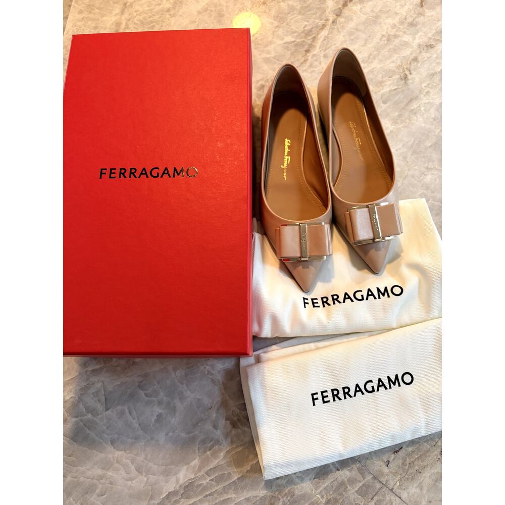 Salvatore Ferragamo Zeri 10 Vara Bow Ballet Flats Biscotto Skin Petalo Leather 5